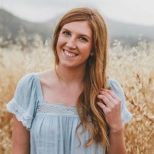 Meet your Posher, Elena